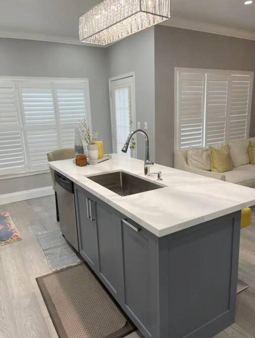 Elegant & Luxurious 3 Bedroom Home Μισισάουγκα Εξωτερικό φωτογραφία